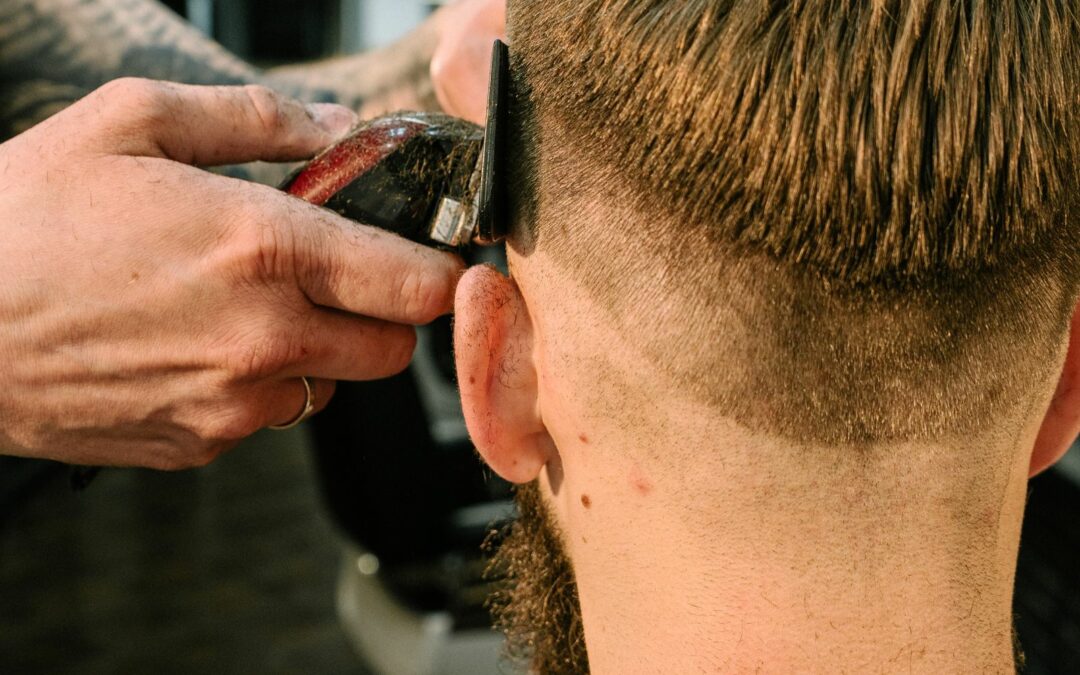 Coupe casquette homme : le guide de votre barber à Lyon